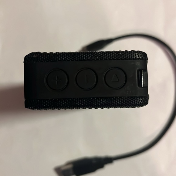 Soundfreaq blue tooth speaker - Picture 4 of 4